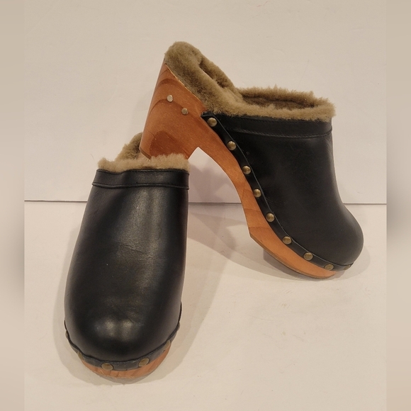 beek Black Leather Mules - Picture 10 of 11